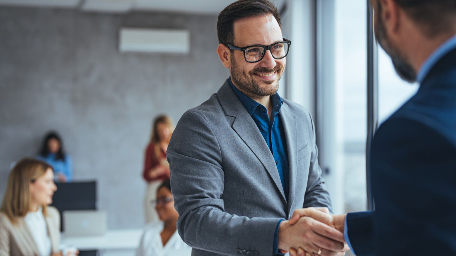 πως η ιστοσελίδα μας φέρνει πελατες στο λογιστικο μας γραφειο Χριστόφορος Μουρτος All About Accounting